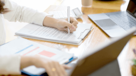 Business Performance and Financial Information Img