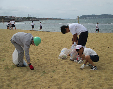 Hikoshima smelting community clean-up activities